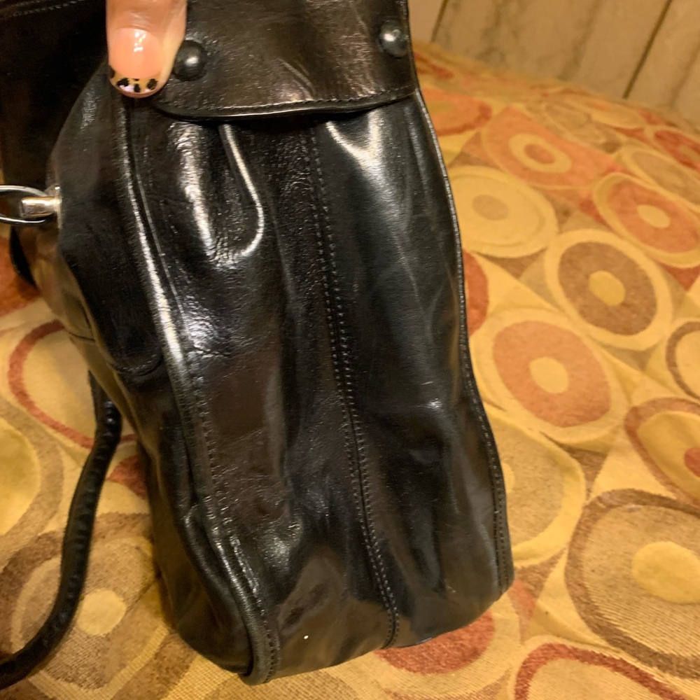 Kenneth Cole Black Leather tote - Picture 9 of 11